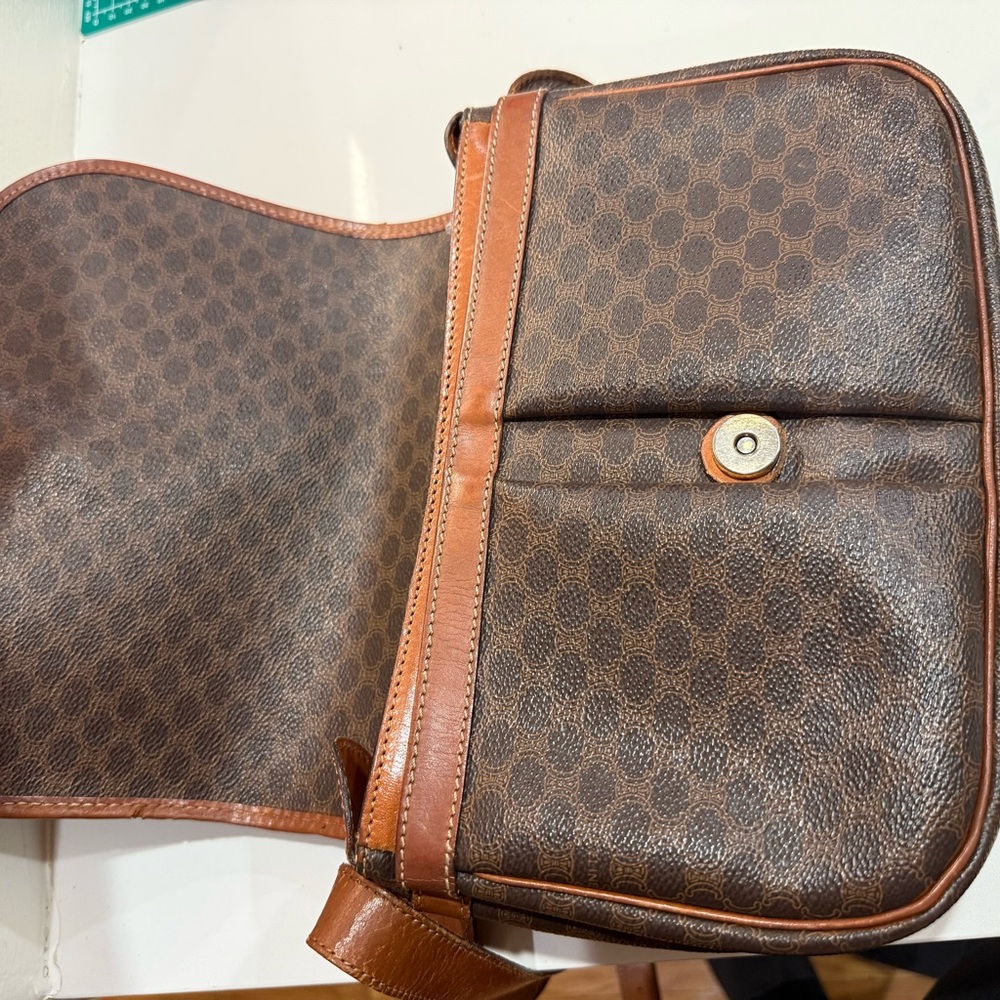 Celine Leather Crossbody Bag - Picture 3 of 12